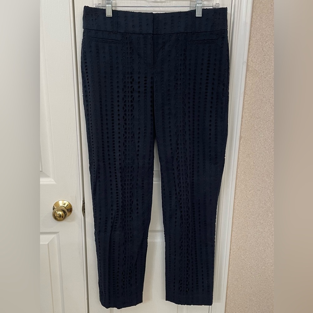 NWOT Ann Taylor LOFT Marisa- Navy Eyelet “The Riviera Pant” Sz 4T MSRP $119